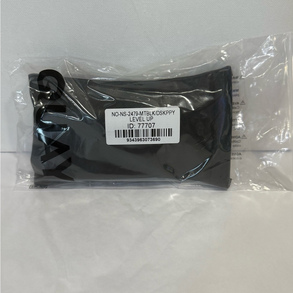 Quay Australia Black Square Gradient Sunglasses - Picture 12 of 12